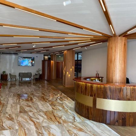 Murex Plaza Hotel & Suites Monrovia Luaran gambar