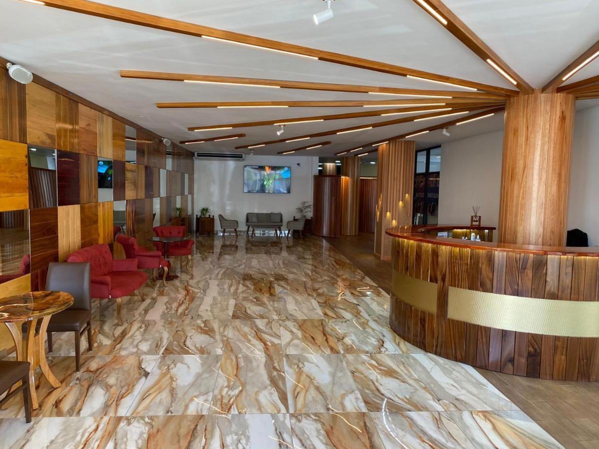Murex Plaza Hotel & Suites Monrovia Luaran gambar