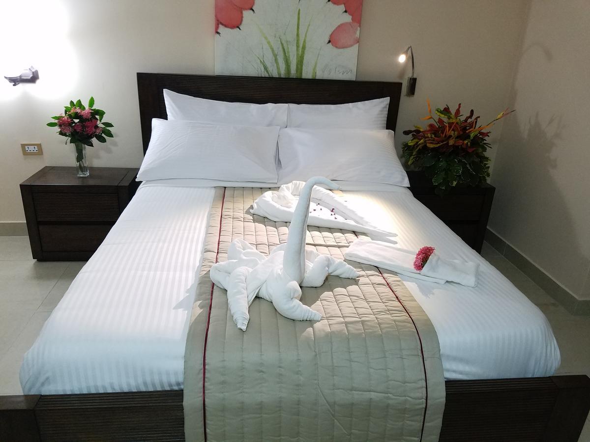 Murex Plaza Hotel & Suites Monrovia Luaran gambar